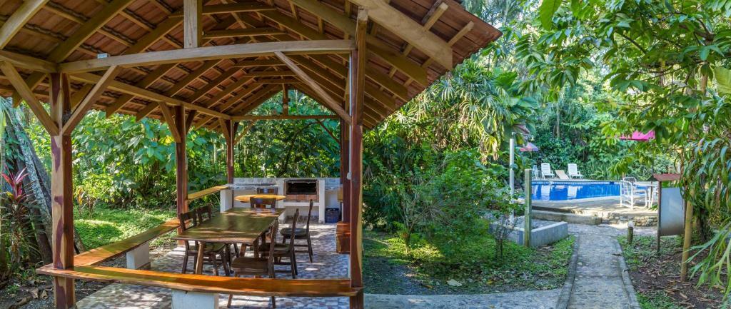Cabinas Iguana Cahuita Dış mekan fotoğraf
