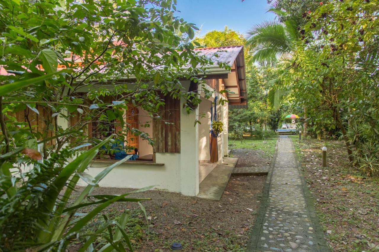 Cabinas Iguana Cahuita Dış mekan fotoğraf